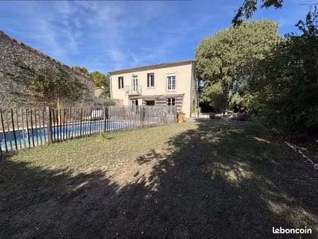 maison 7 pièces 271 m²