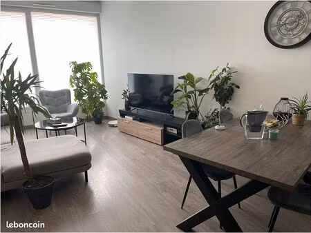 appartement 3 pièces 64 m²