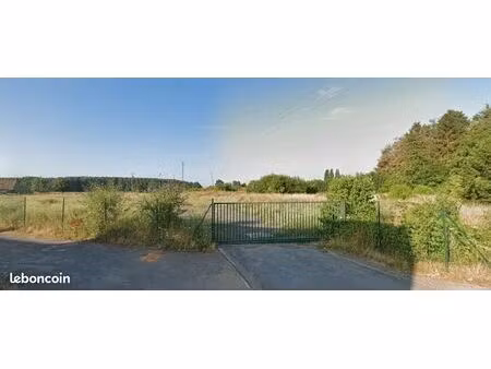 terrain 437 m² raches