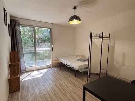 studio 1 pièce 25 m²