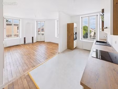 appartement 2 pièces 61 m²