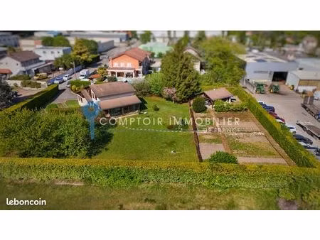 local 170 m² renage