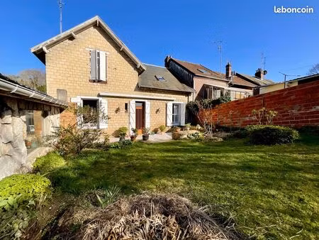 maison 7 pièces 147 m²