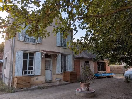 maison a vendre lacroix saint ouen