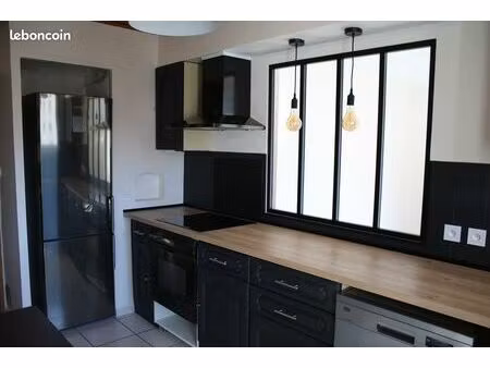 t3 rénové  lumineux dans résidence calme
