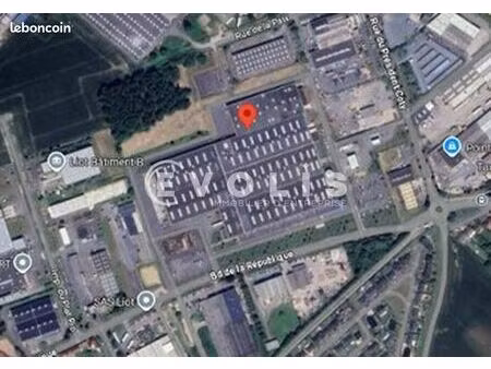 local d'activité 5 400 m²