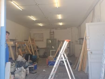 local 60 m2