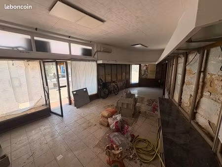 local commercial ≈ 80m2 à louer – pas de pas de porte  pas d'agence quartier faubourg sain