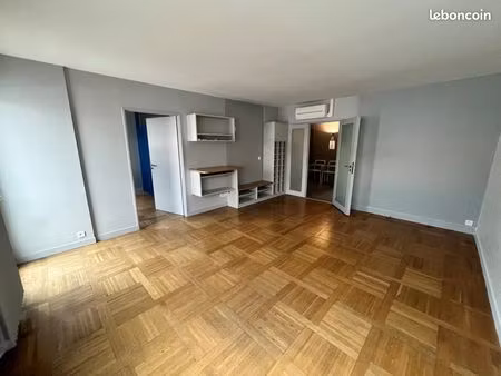 local commercial 128 m²