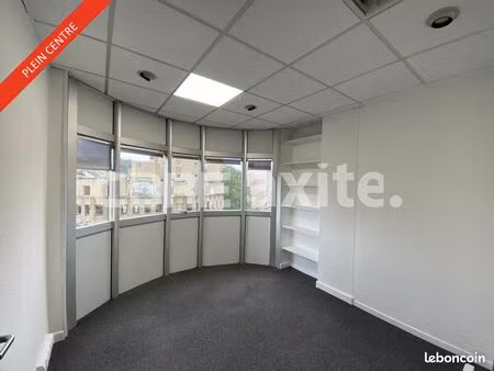 bureaux 126 m² bourgoin jallieu