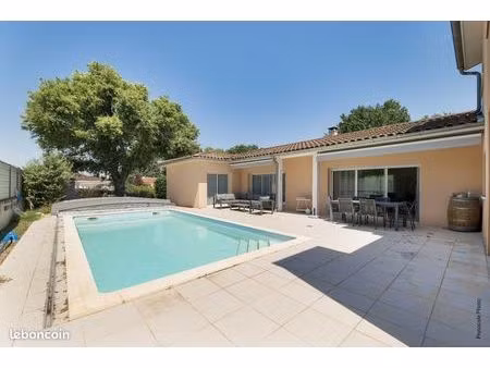 maison 6 pièces 195 m²
