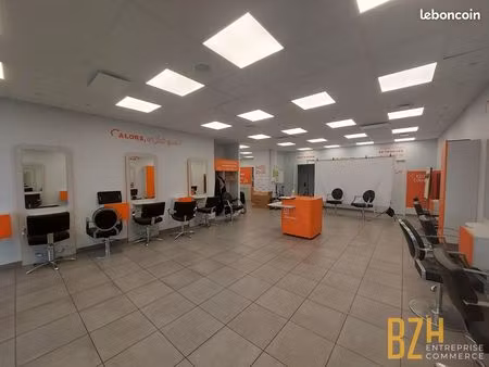 local commercial 130 m² lorient