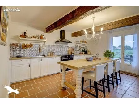 ferme 6 pièces 230 m²