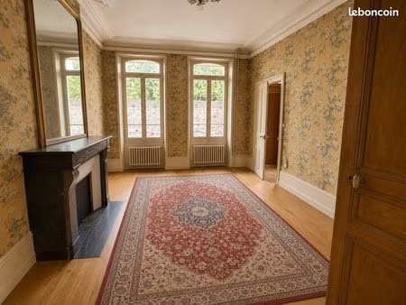 à vendre plateau de 39m2