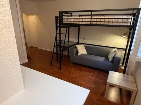 hypercentre toulouse - particulier loue t1 meublé - refait récemment - juillet