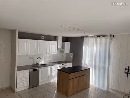 loue appartement t2 de 52m2 dans le quartier pont de bois à auzeville- tolosane