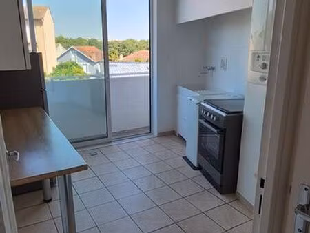 loue appartement t3- fontaine lestang
