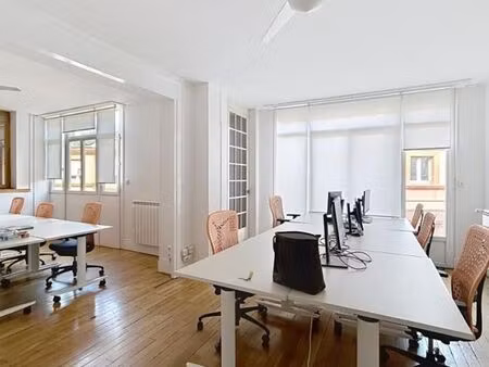 bureaux 130 m²