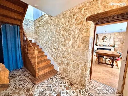 propriété 6 pièces 150 m²