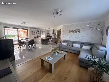 maison 4 pièces 145 m²