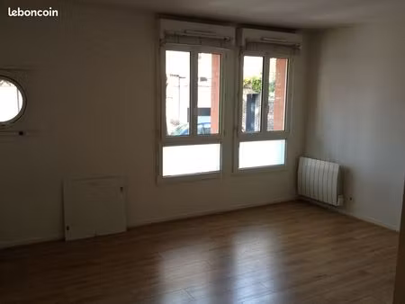 location studio faculte catho vauban