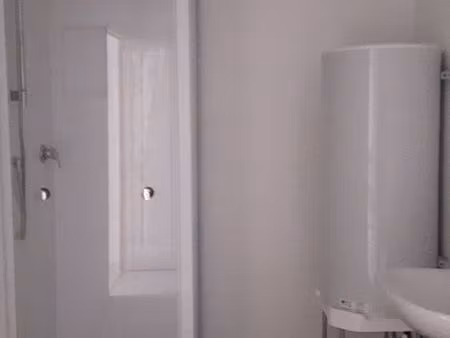 appartement 50m2 en rez de chaussée sécurisé  en hyper centre de merville