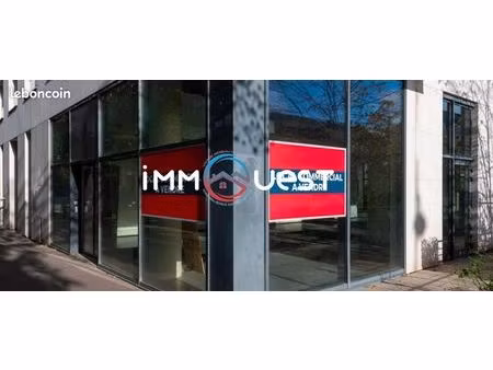 local commercial 200 m²