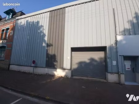 local divers 99 m² st omer
