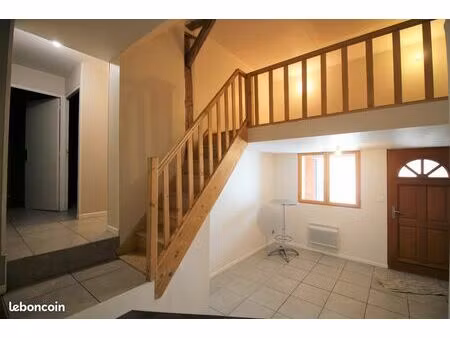 appartement 3 ch avec patio et parking