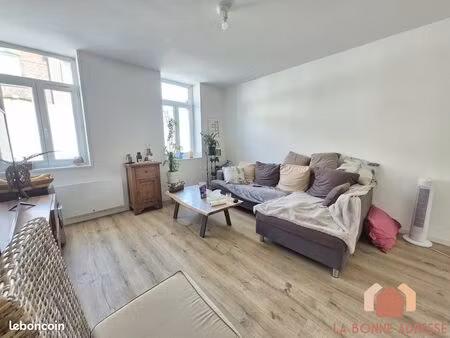 appartement 2 pièces 64 m²