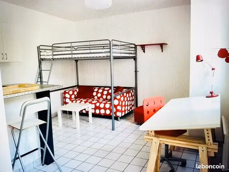 studio meuble