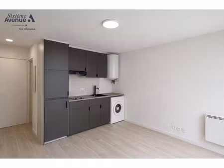 st jean d'angely - studio vide 22.59 m2
