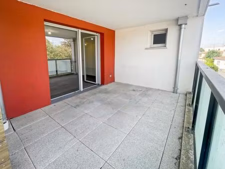 toulouse  trois cocus  appartement à vendre 3 pièces dans une impasse calme avec terrasse 