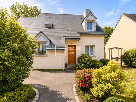 a vendre - agence giboire - maison 5 pieces de 90 m² - goven