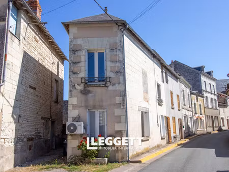 maison 9 pièce(s)  monts-sur-guesnes