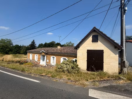 maison en pierre 141 m2  4 chambres  dépendances et jardin c