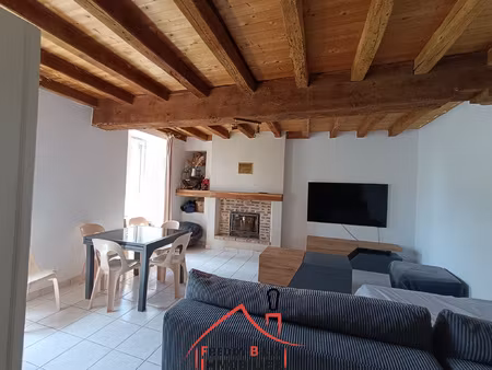 maison 2 chambres + garage + cave + grand terrain