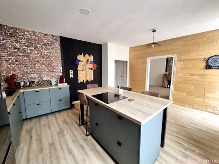 maison 6 pièces 270m²