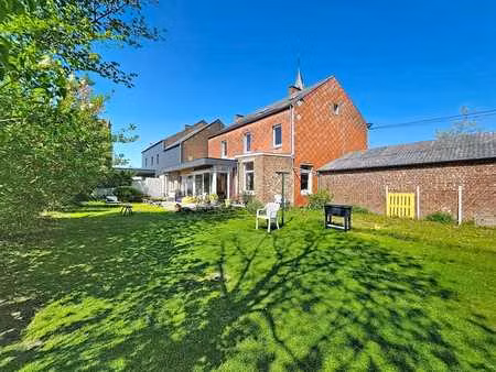 maison 4 chambres avec jardin au centre du village de meux