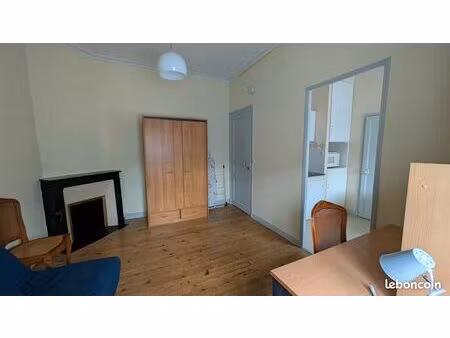 location t1 bis meublé - 24 m² - nantes centre place mellinet