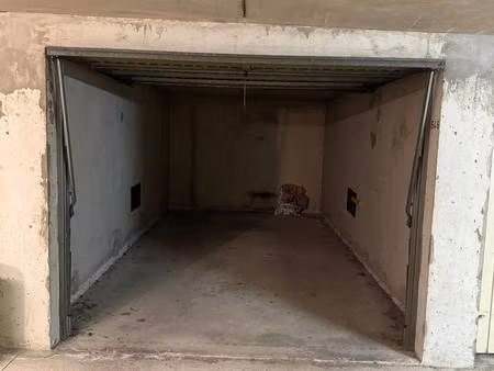 parking à louer