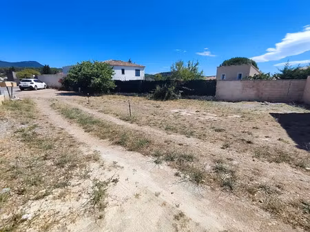 vente terrain 196 m² à cuers (83390)  125 000 €