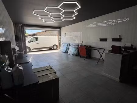 entrepôt sécurisé – 85 m² disponibles immédiatement