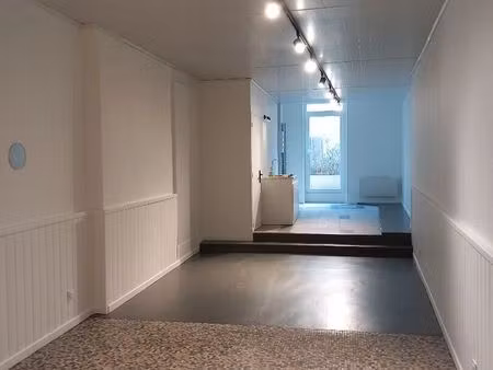 local commercial 44 m² lesparre medoc