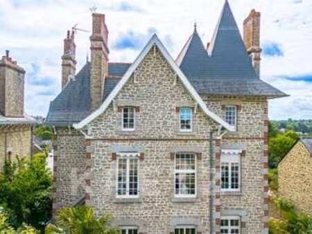 vente maison à dinan (22100) : à vendre / 350m² dinan