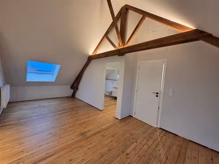 maison à louer à rue du menil 38 braine-l'alleud (vbe40398)