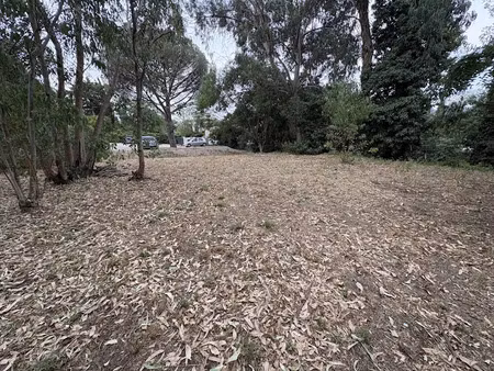 vente terrain 1947 m² à grimaud (83310)  430 000 €