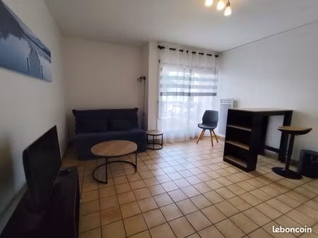 studio meublé à louer nimes