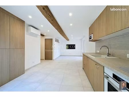 studio 1 pièce 27 m²