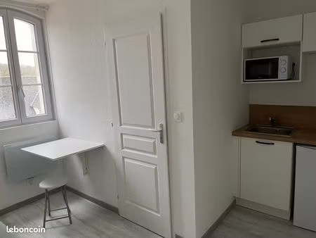 studio 1 pièce 11 m²